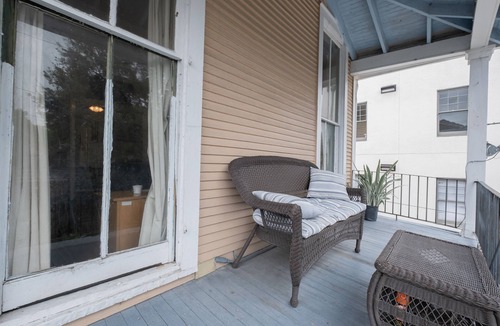 Mid-City House | Block From Streetcar To City Park, Jazz Fest, and French Quarter