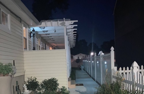 North Beach House | Blocks to the Boardwalk!