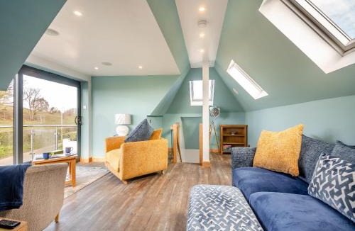 Llandudno Junction House | Blodfryn