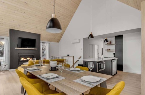Shannon Ski Chalet | Blom (Dahlia 2) | Family Comfort in the Forest