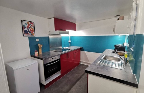 Sens Apartment | Bloody Mary sleeps 2
