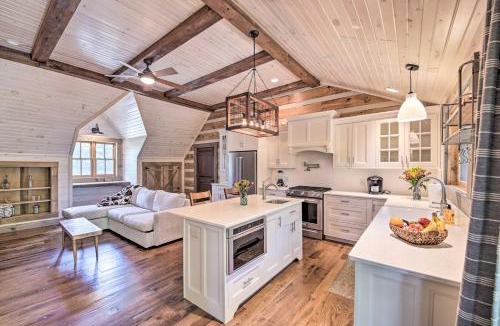 Bloomington House | Bloomington Cabin, Mins to CampusandLake Monroe