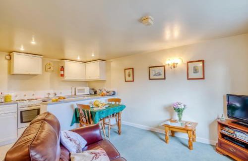 Goldsborough House | Blossom Cottage