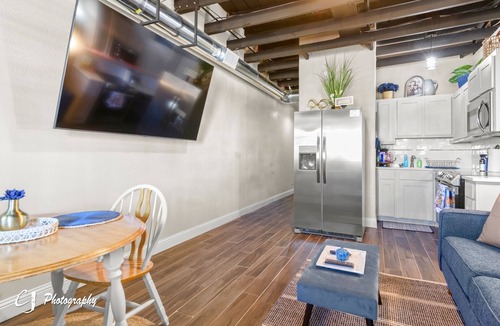 Baird Apartment | Blu Baird