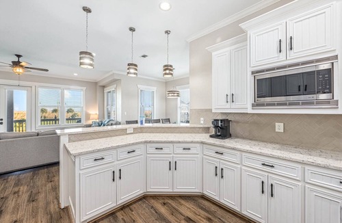 Galveston House | Blu Pearl 5 Bedroom Home