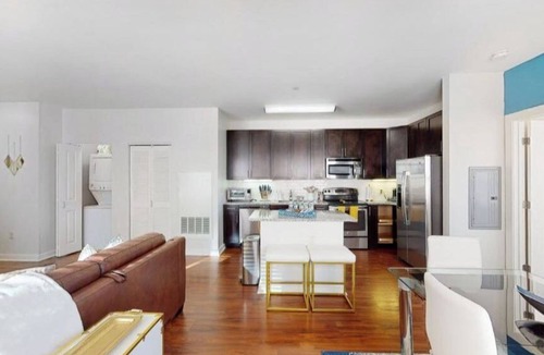 Malden Apartment | Blue 2 Bed 2 Bath Executive Suite Near Train # 305