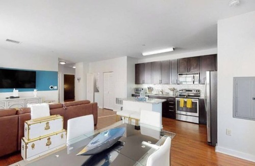 Malden Apartment | Blue 2 Bed 2 Bath Executive Suite Near Train # 305