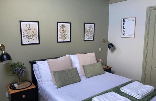 Clyst St Mary House | Blue Ball Inn, Sandygate, Exeter