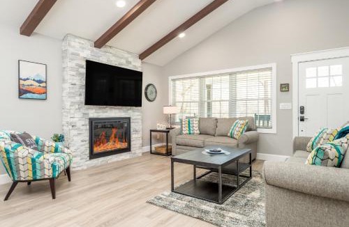 Swannanoa House | Blue Bamboo Escape