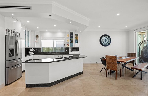 Blue Bay House | Blue Bay on The Beach