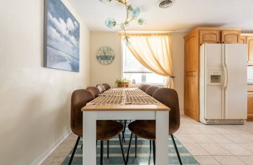 Delavan Lake Cottage | Blue Beach Cottage - 5 Minute Walk to Private Beach!