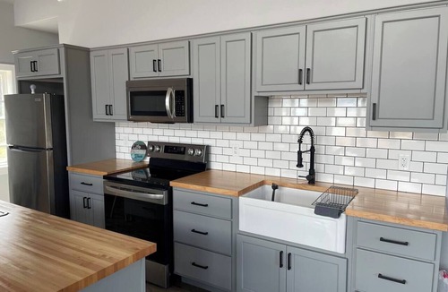 Colchester County House | Blue Beach House By the Bay