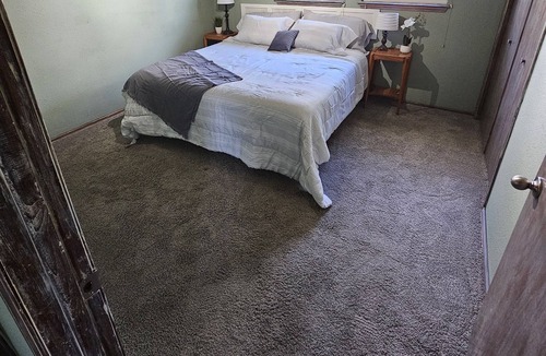 Longtown Cabin | Blue Beach House Retreat -WATERFRONT PROPERTY