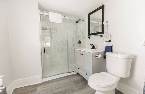 Francestown Hotel | Blue Bear Inn