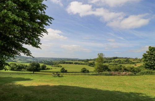 Biddestone House | Blue Bell