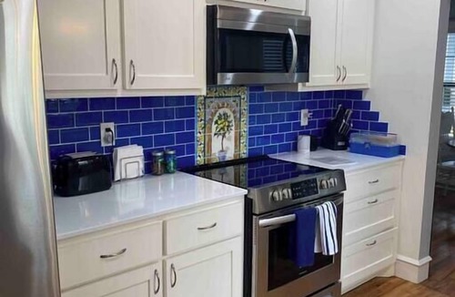 Brookview House | Blue Belle House -Minute to Magnolia