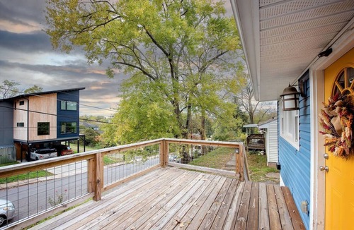 East End - Valley Street House | Blue Bird Bungalow - Cozy South Slope Home
