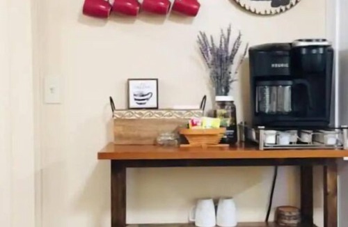 Martin City Condo | Blue Bird Bungalow