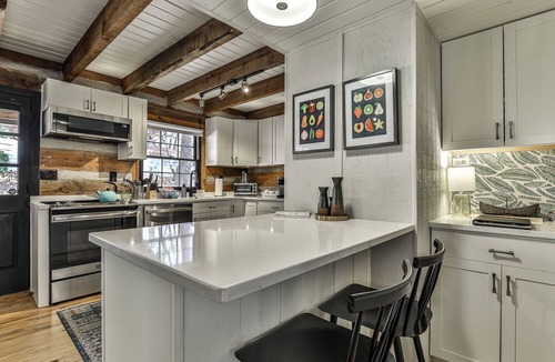 Big Canoe Cabin | Blue Bird Day - Big Canoe GA