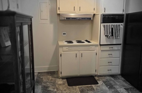 Orangeburg House | Blue Bird Manor 3-bedroom house located in the heart of Orangeburg