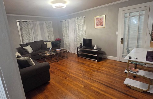 Orangeburg House | Blue Bird Manor 3-bedroom house located in the heart of Orangeburg