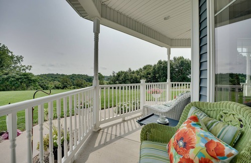 Shipshewana House | Blue Birds Perch: Stunning Home on Private Hilltop