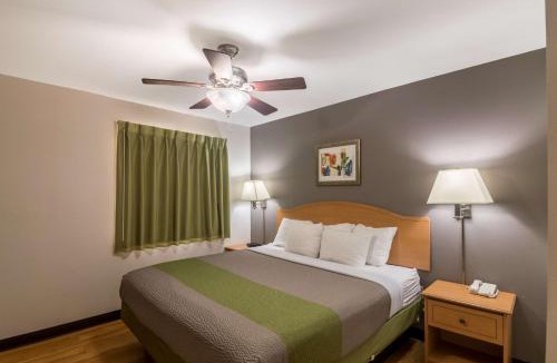 Lubbock Hotel | Blue Bonnet Suites -Lubbock, TX - Medical Center