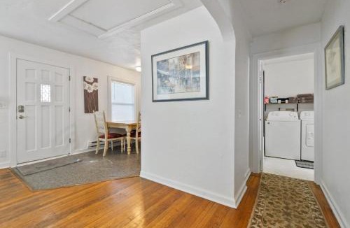 Market District House | Blue Bungalow - Close to Downtown & Autzen home