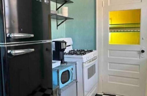 Central Oklahoma City House | Blue Bungalow near OU Med/Downtown 0 cleaning fee