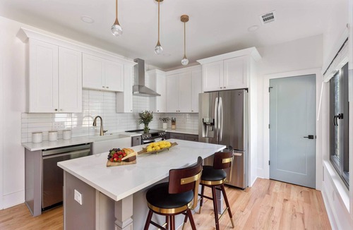 East Atlanta Apartment | Blue Burrow