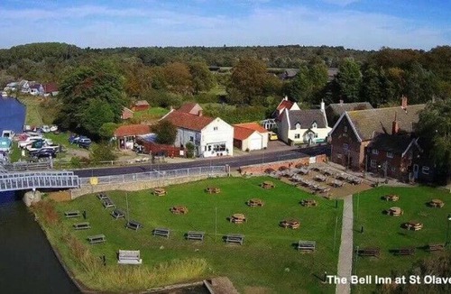 Hopton Apartment | Blue Cabin Bridge Stores