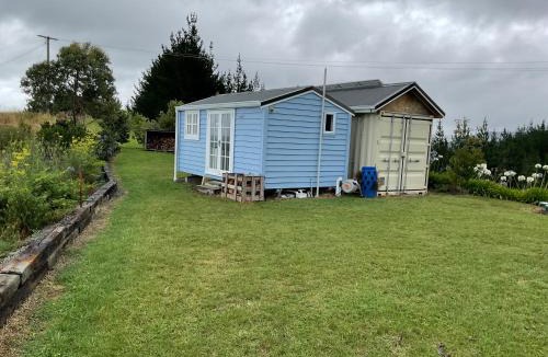 Tangoio Apartment | Blue cabin