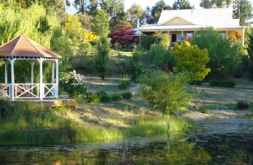 Shepherds Flat Bed & Breakfast | Blue Cliffs Retreat