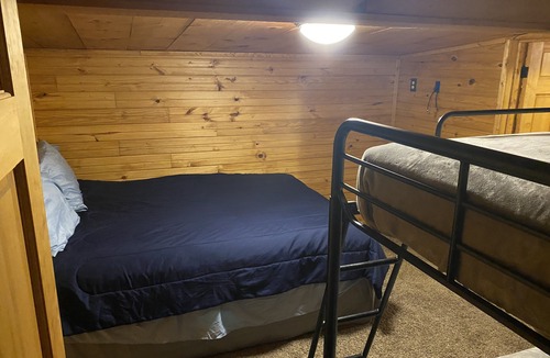 Bruno Resort | Blue clouds Ozarks Resort - The Lodge