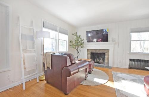 East Setauket House | Blue Cottage East Setauket