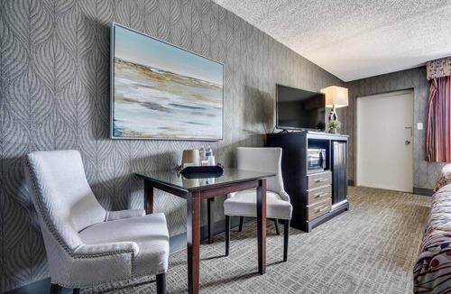 Waretown Hotel | Blue Creek Inn