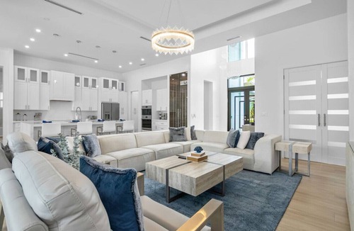 Bonita Shores House | Blue Diamond Beach Home