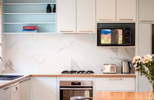 Quarry Hill Cottage | Blue Door Bendigo