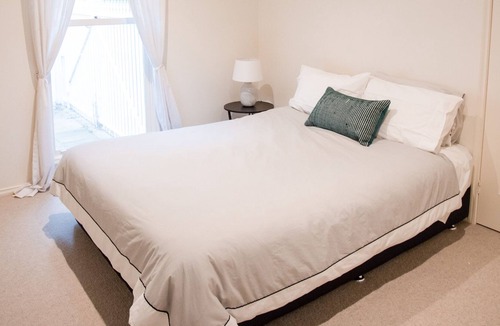 Quarry Hill Cottage | Blue Door Bendigo