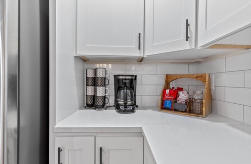 St. Louis House | Blue Door Bungalow | JZ Vacation Rentals