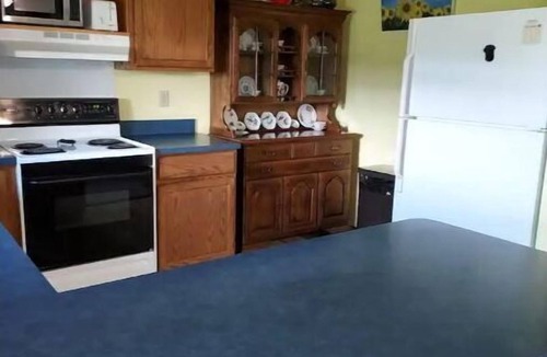 Homerville House | Blue Elephant Cottage