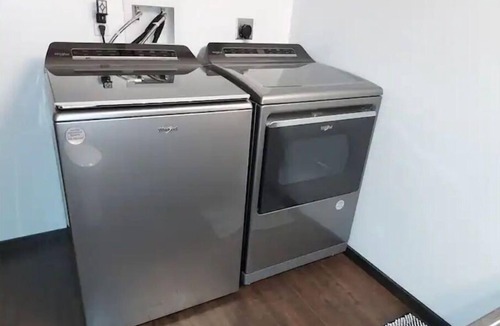 Homerville House | Blue Elephant Cottage