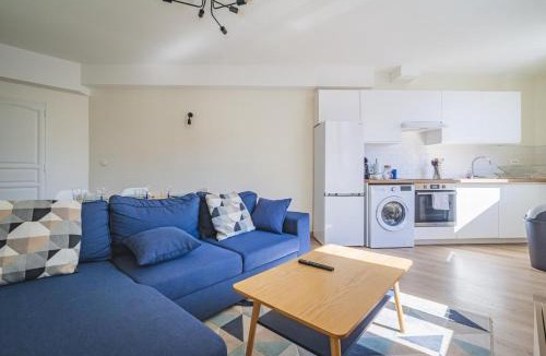 Jamin Apartment | Blue Gallery #REIMS