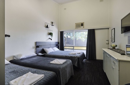 Fairview Park Hotel | Blue Gums Hotel