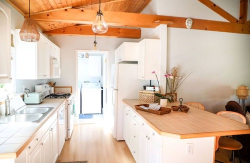 New Buffalo Cottage | Blue Haven Cottage - New Buffalo Beach, near Wineries & Breweries