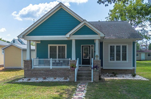 Paducah House | Blue Haven Retreat- 2BR + 2BA