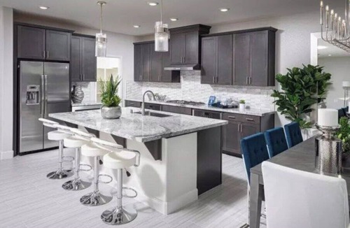 Roseville Villa | Blue Heaven