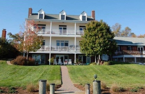 Solomons Island Bed & Breakfast | Blue Heron Inn - A Bed and Breakfast LLC