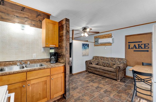 Jenkins Cabin | Blue Heron · Lakefront Cabin · Pool & Dock
