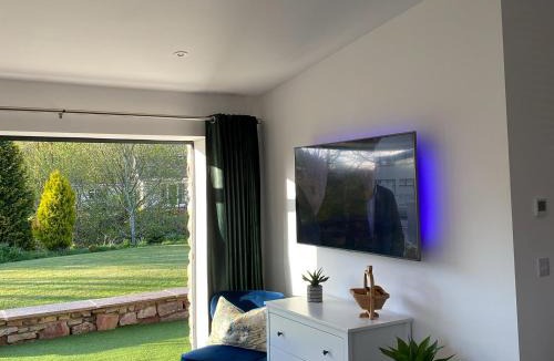 Brough House | Blue Heron Lodge